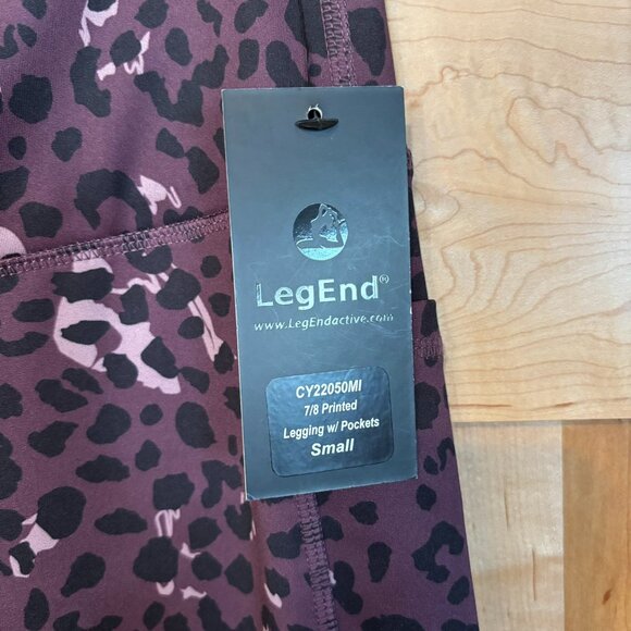 NWT LegEnd 7/8 Length Leggings Side Pockets Animal Print S Small - Picture 3 of 7